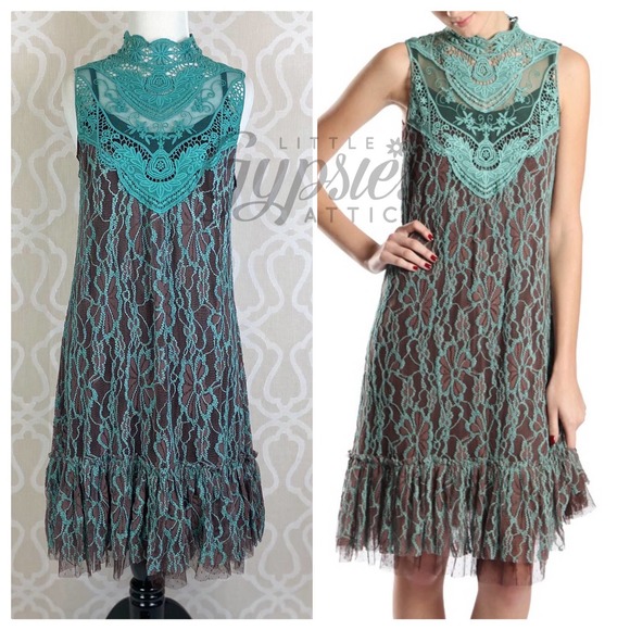 A'Reve Dresses & Skirts - A'reve Mint Chocolate Lace Dress
